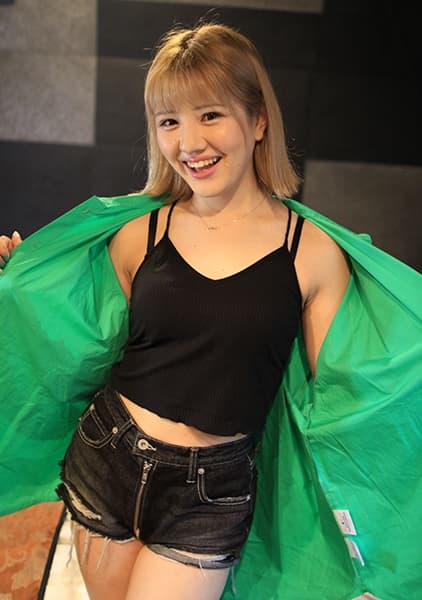 AV女優楽しんでます 月形はるひ