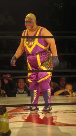 アジャコングの顔写真