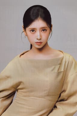 中林里茉の顔写真