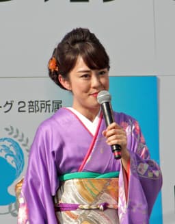 丘みどりの顔写真