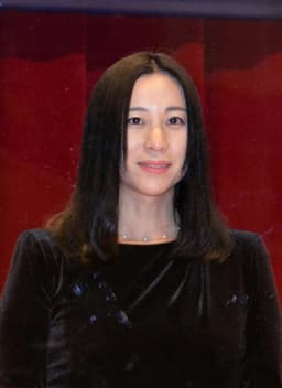三浦瑠麗の顔写真