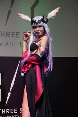 本郷杏奈の顔写真