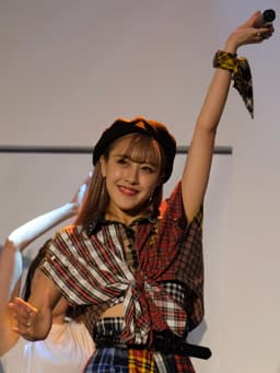 夏焼雅の顔写真