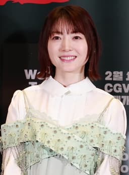 花澤香菜の顔写真