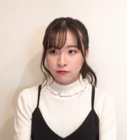 遠野ひかるの顔写真