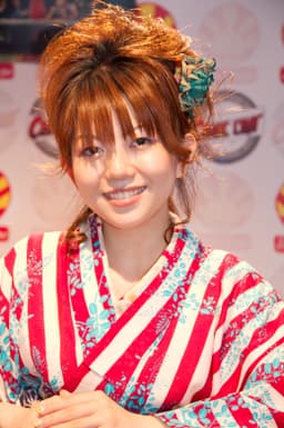 牧野由依の顔写真