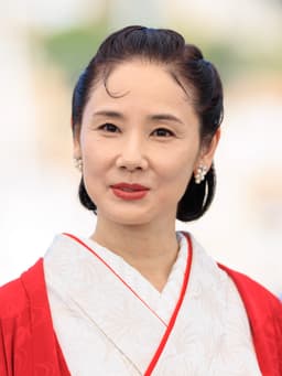 吉田羊の顔写真