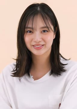 新川優愛の顔写真