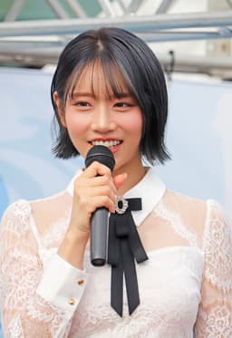 河北彩花の顔写真
