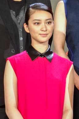 武井咲の顔写真