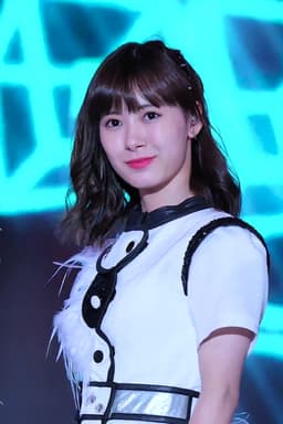 生田衣梨奈の顔写真