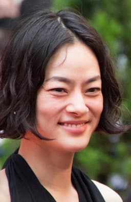市川実日子の顔写真